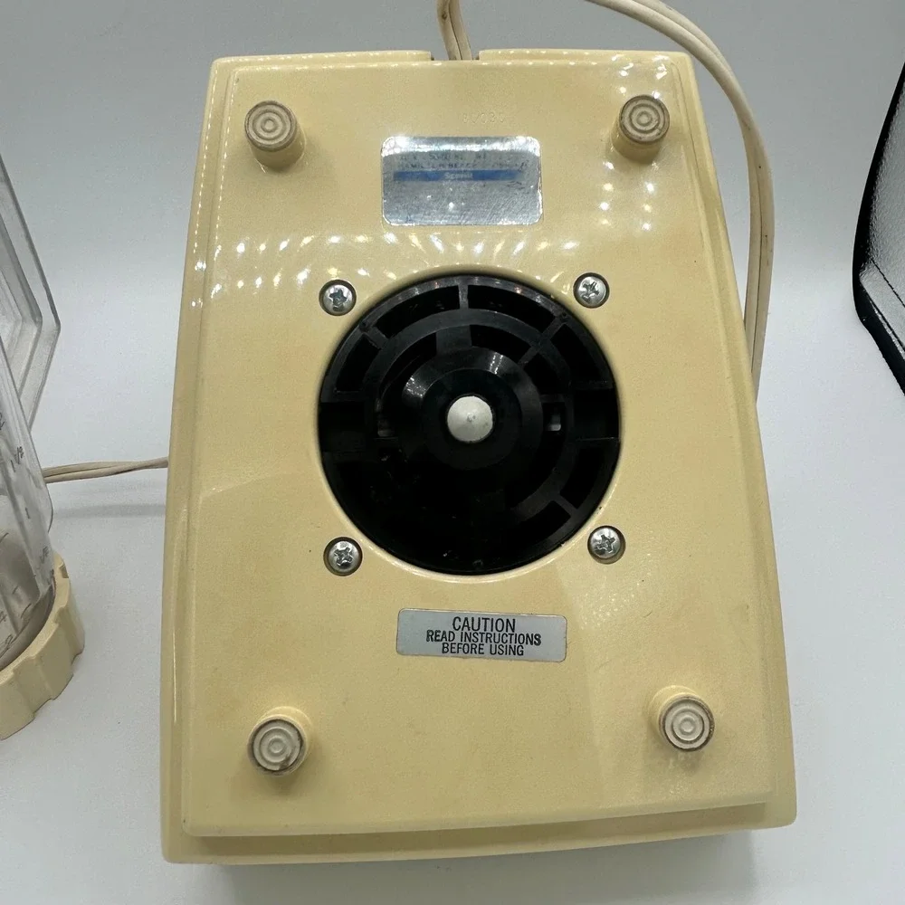 Vintage Hamilton Beach Scovill 14 Speed Solid State Blender 672 Tested Works USA